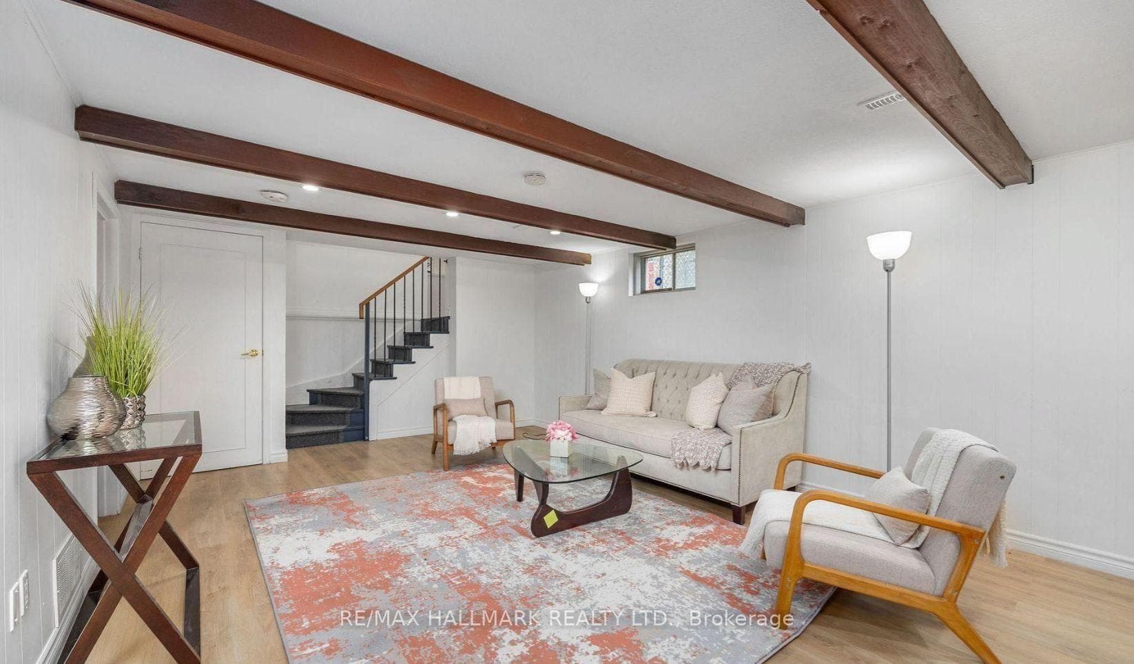 12 Wardencourt Drive Unit Lower photo 3