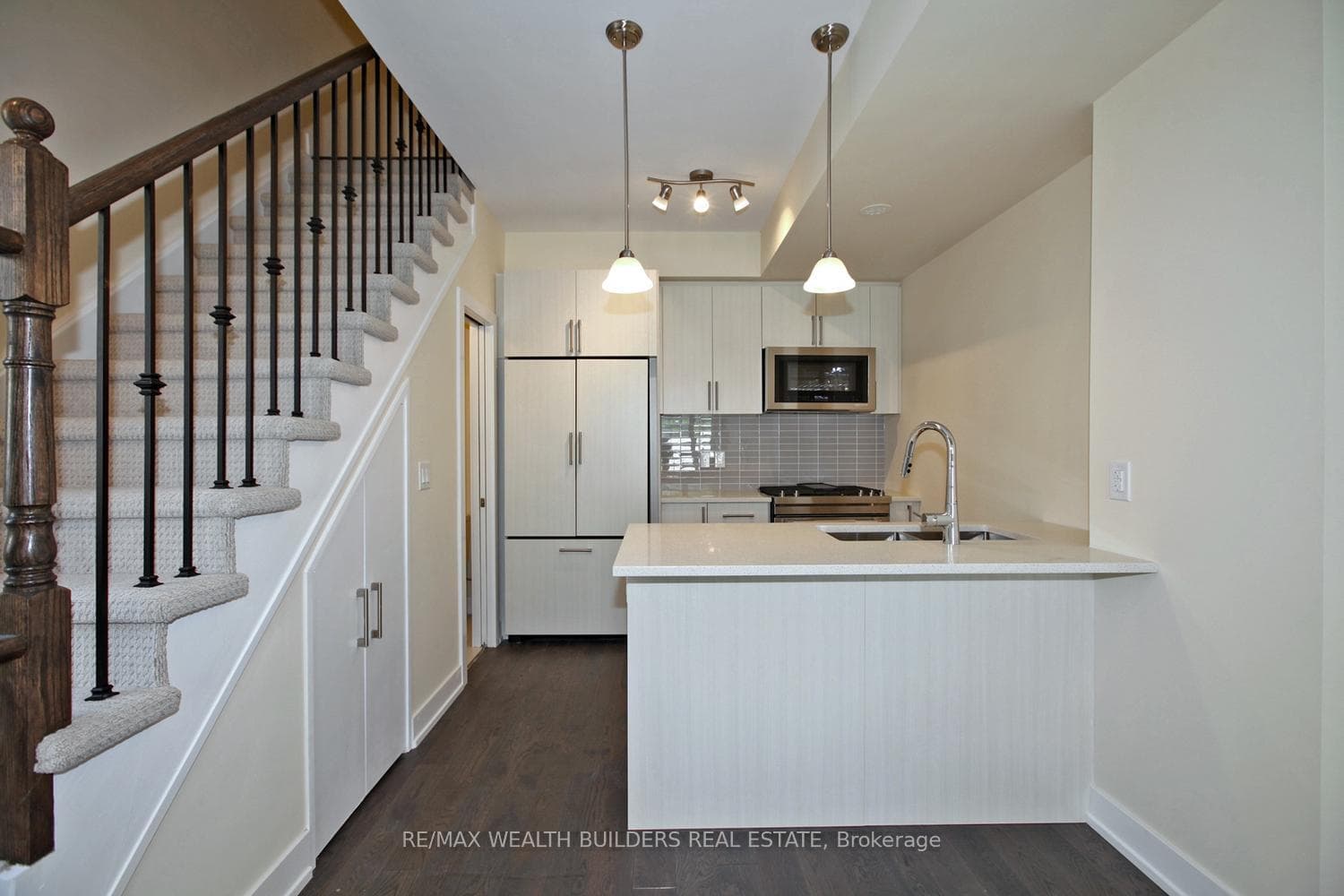 26 Ernest Avenue Unit 1 photo 12