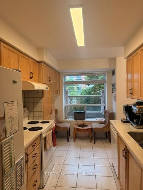 800 Sheppard Avenue Unit 209 photo 5