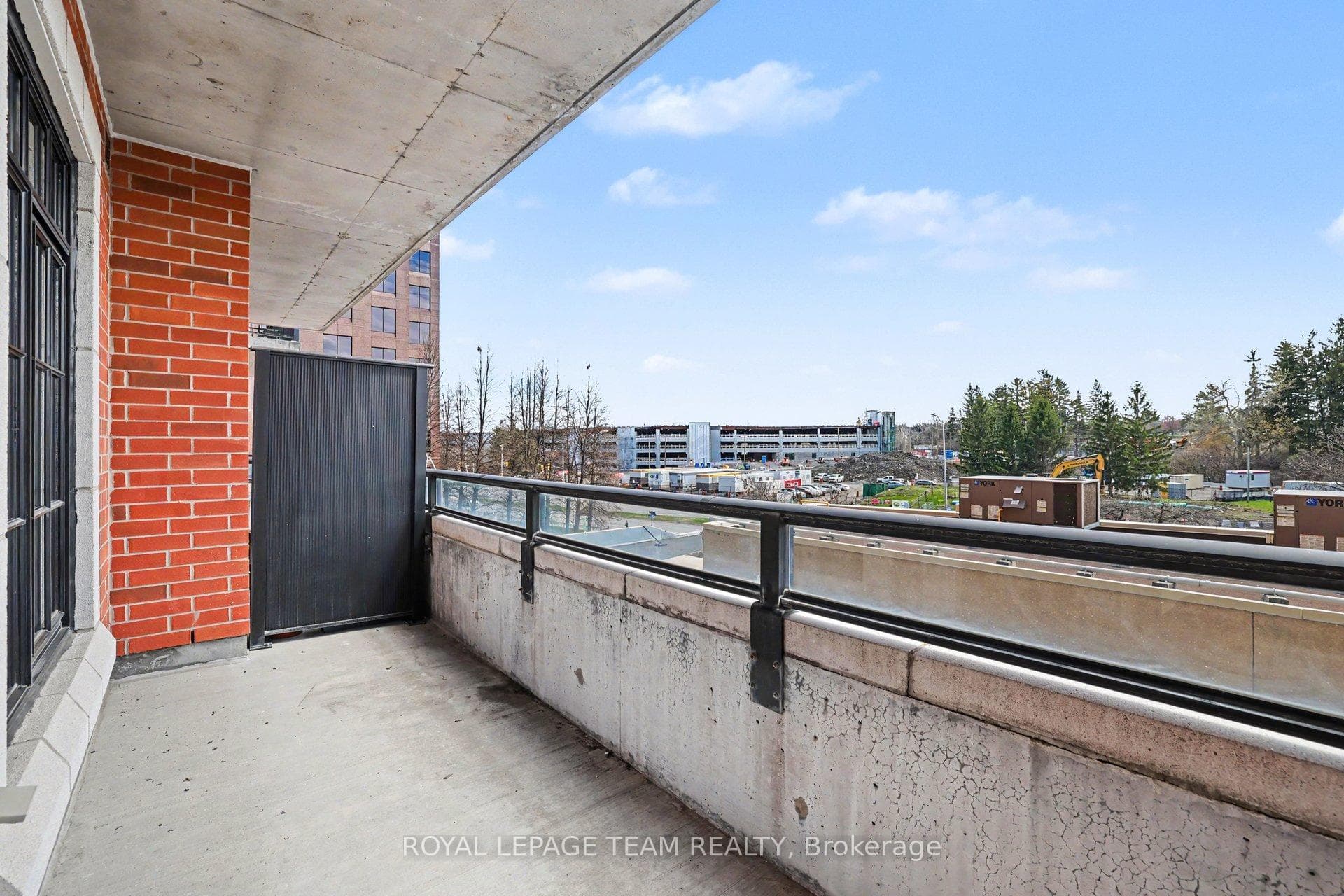 330 Loretta Avenue Unit 301 photo 23