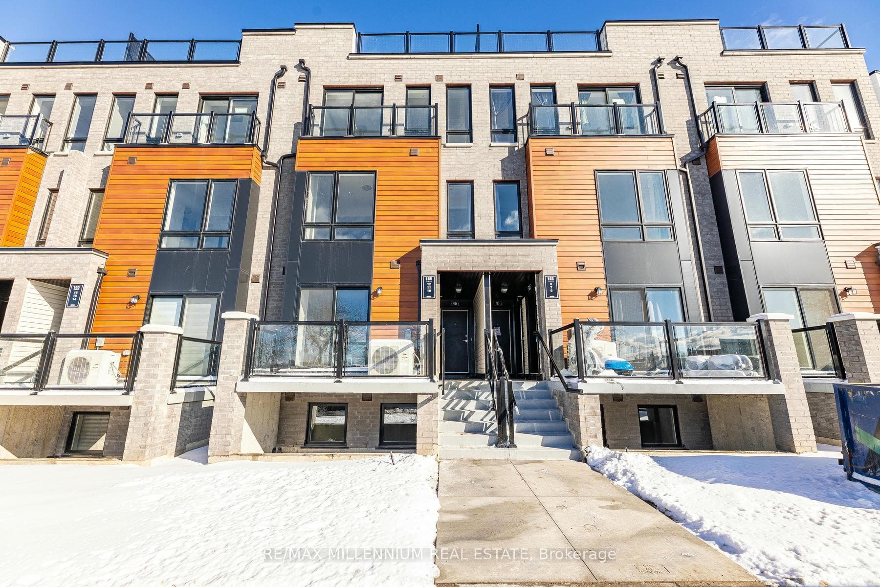 165 Tapscott Road Unit 11 photo 1