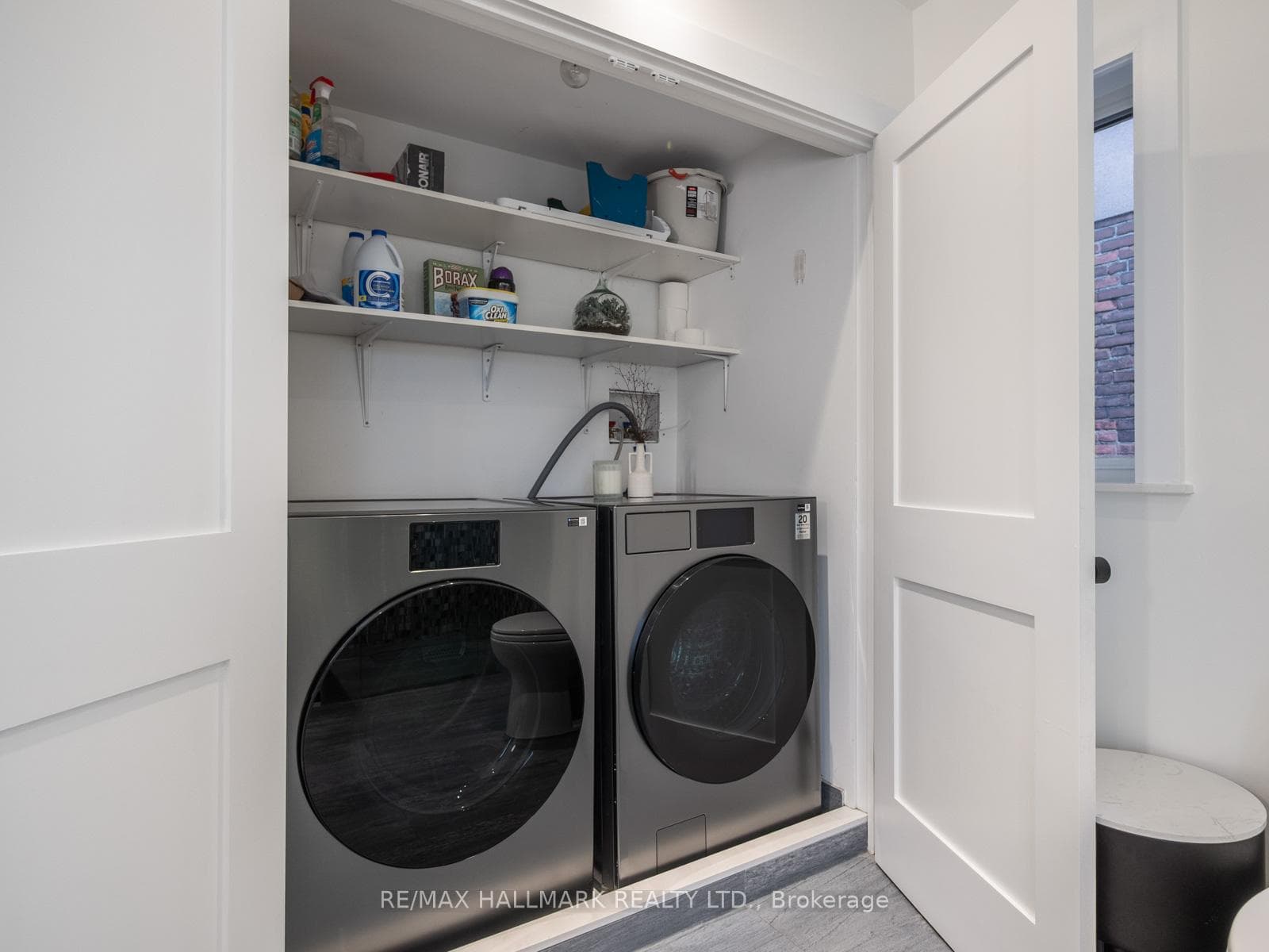 16 Bain Avenue photo 25
