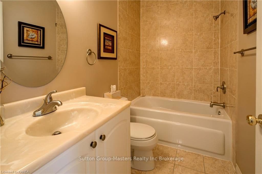 Main floor four-piece bath.