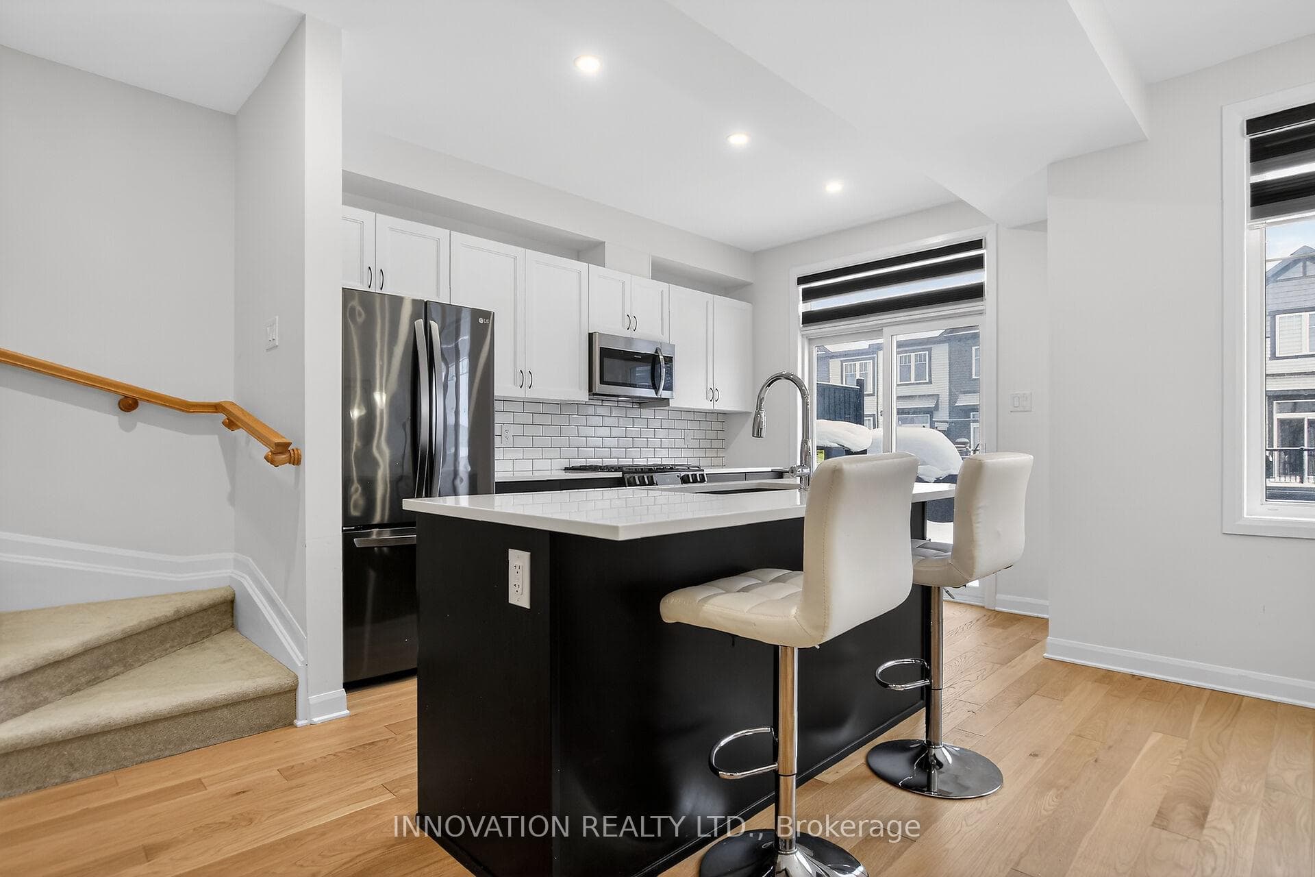 205 Attwell Private photo 19