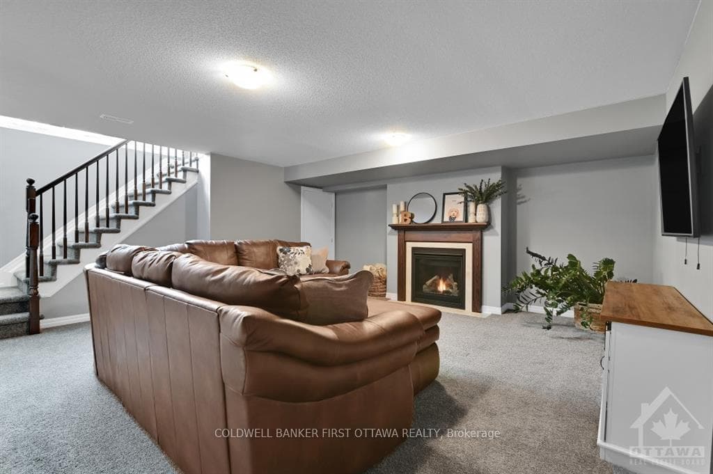 520 RIOJA Street photo 25