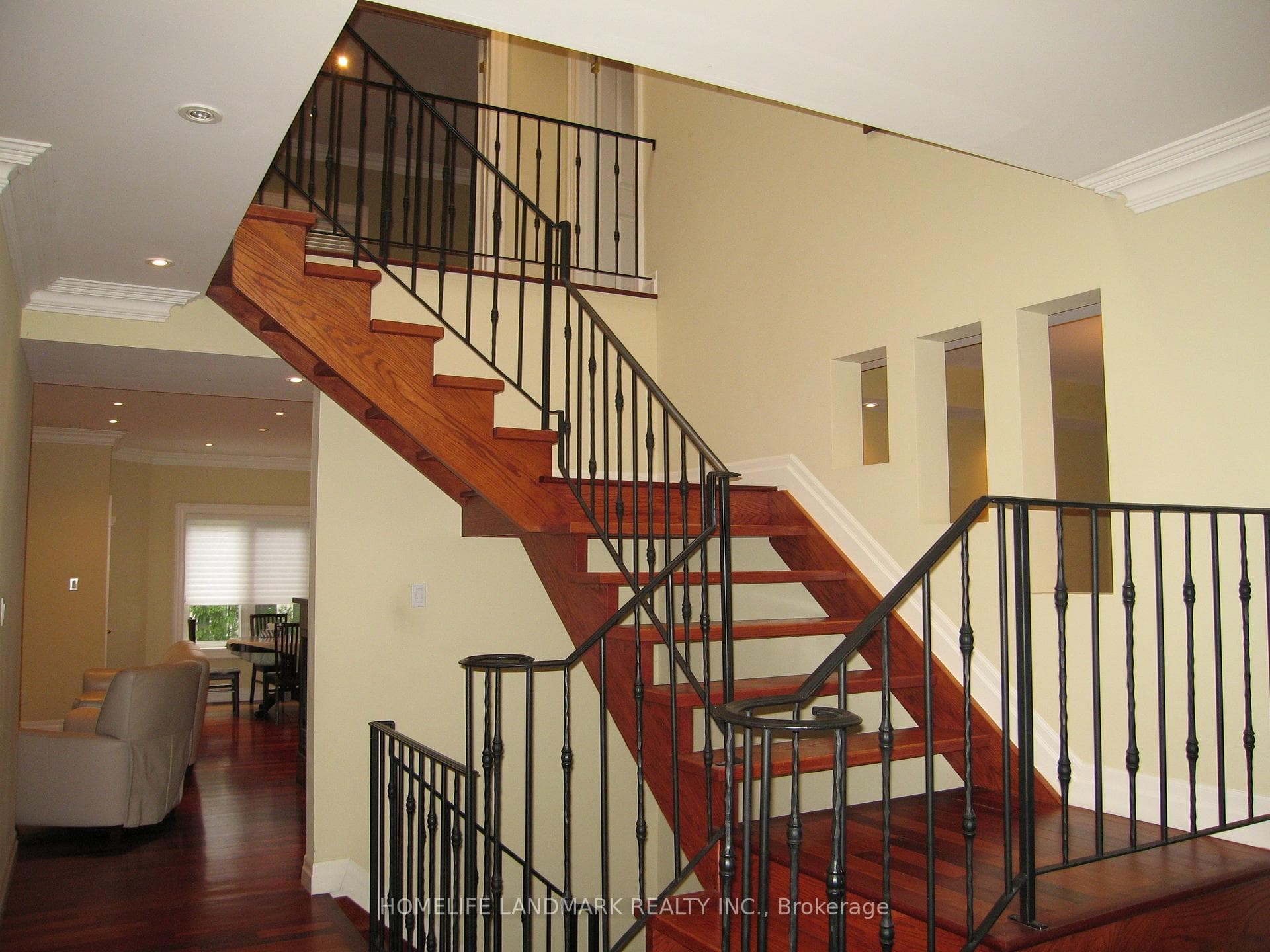 105 Mckee Avenue photo 9