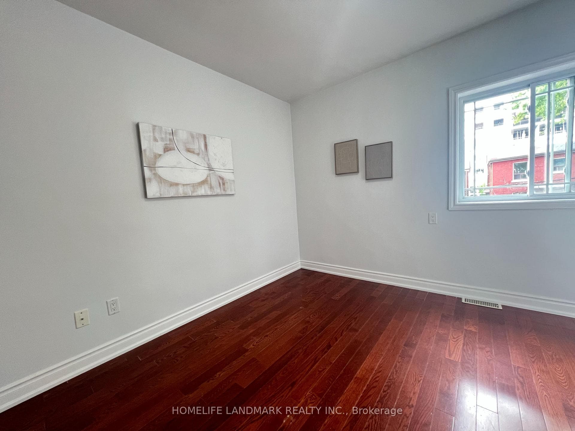534 Saint Clarens Avenue photo 14
