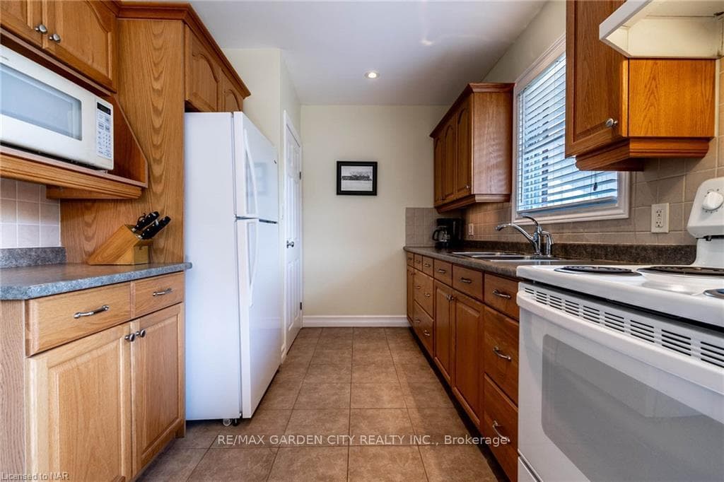 50 Woodelm Drive photo 11