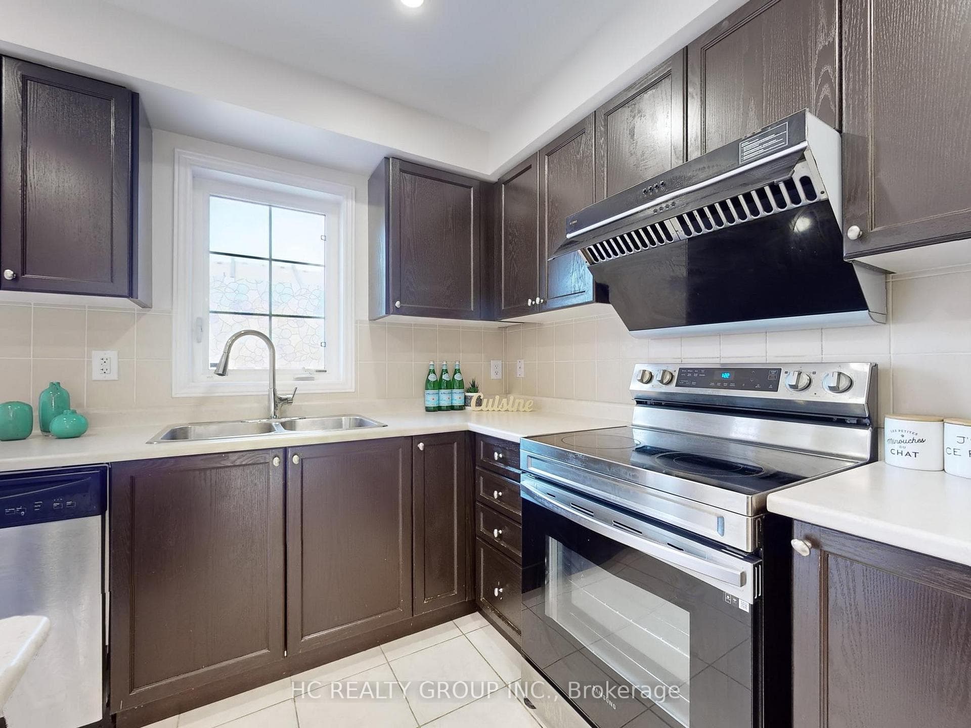 26 Truchard Avenue photo 22