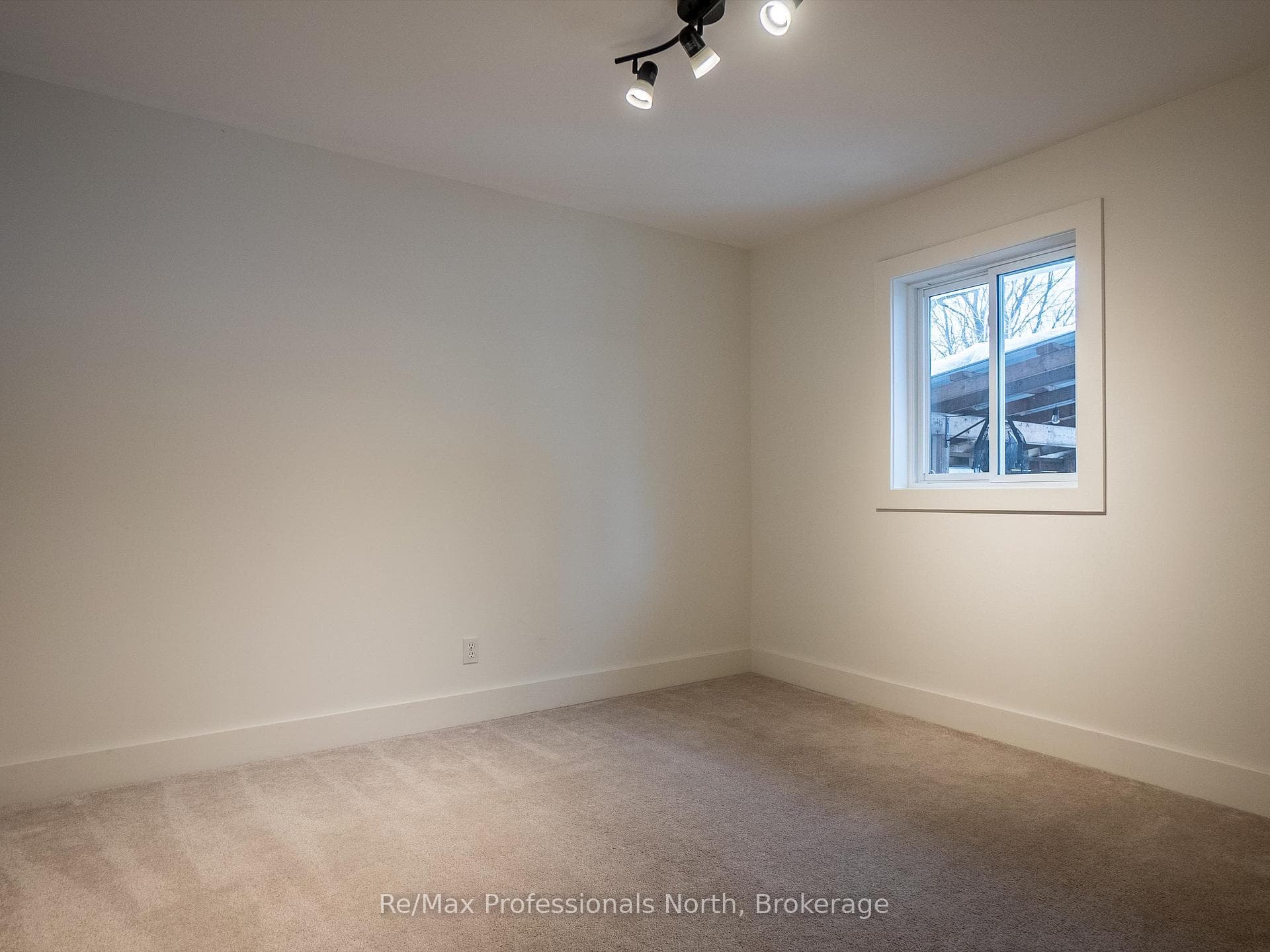 Main Floor Office/Bedroom
