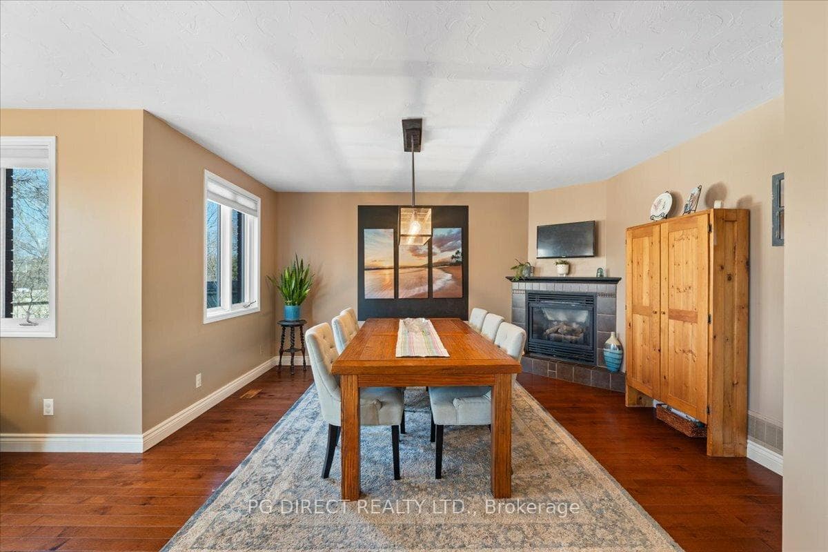 24 Briarwood Crescent photo 8