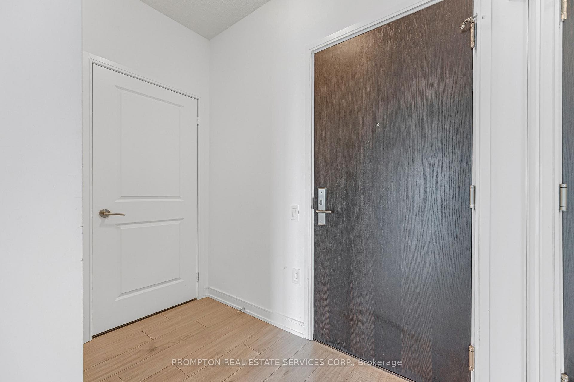 8 Nahani Way Unit 3320 photo 2