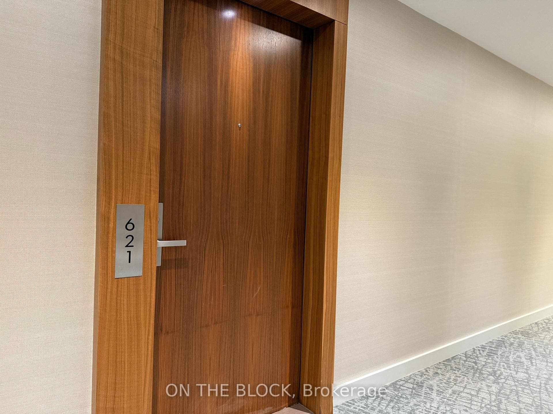 15 Queens Quay Unit 621 photo 4