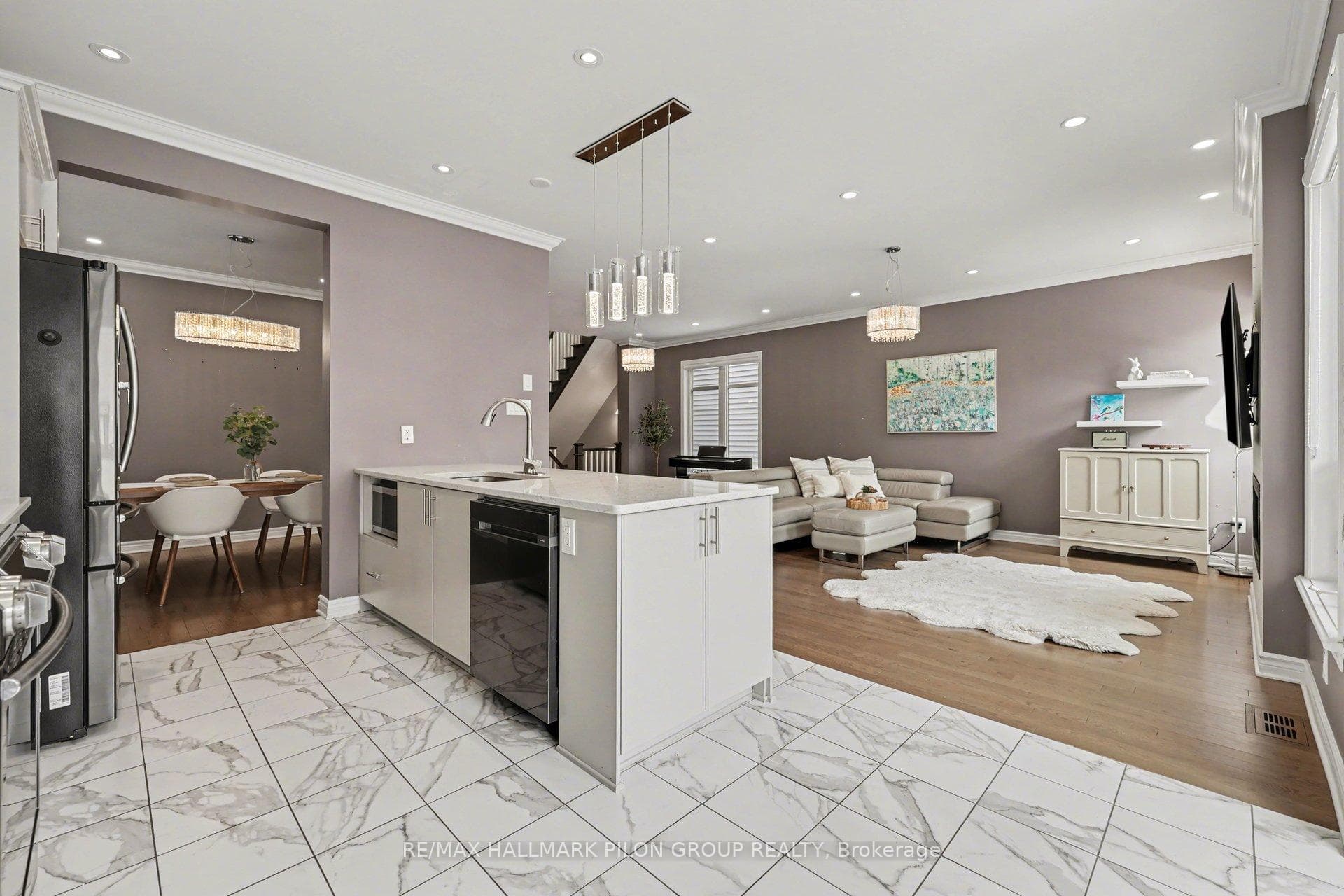 266 Shinleaf Crescent photo 7