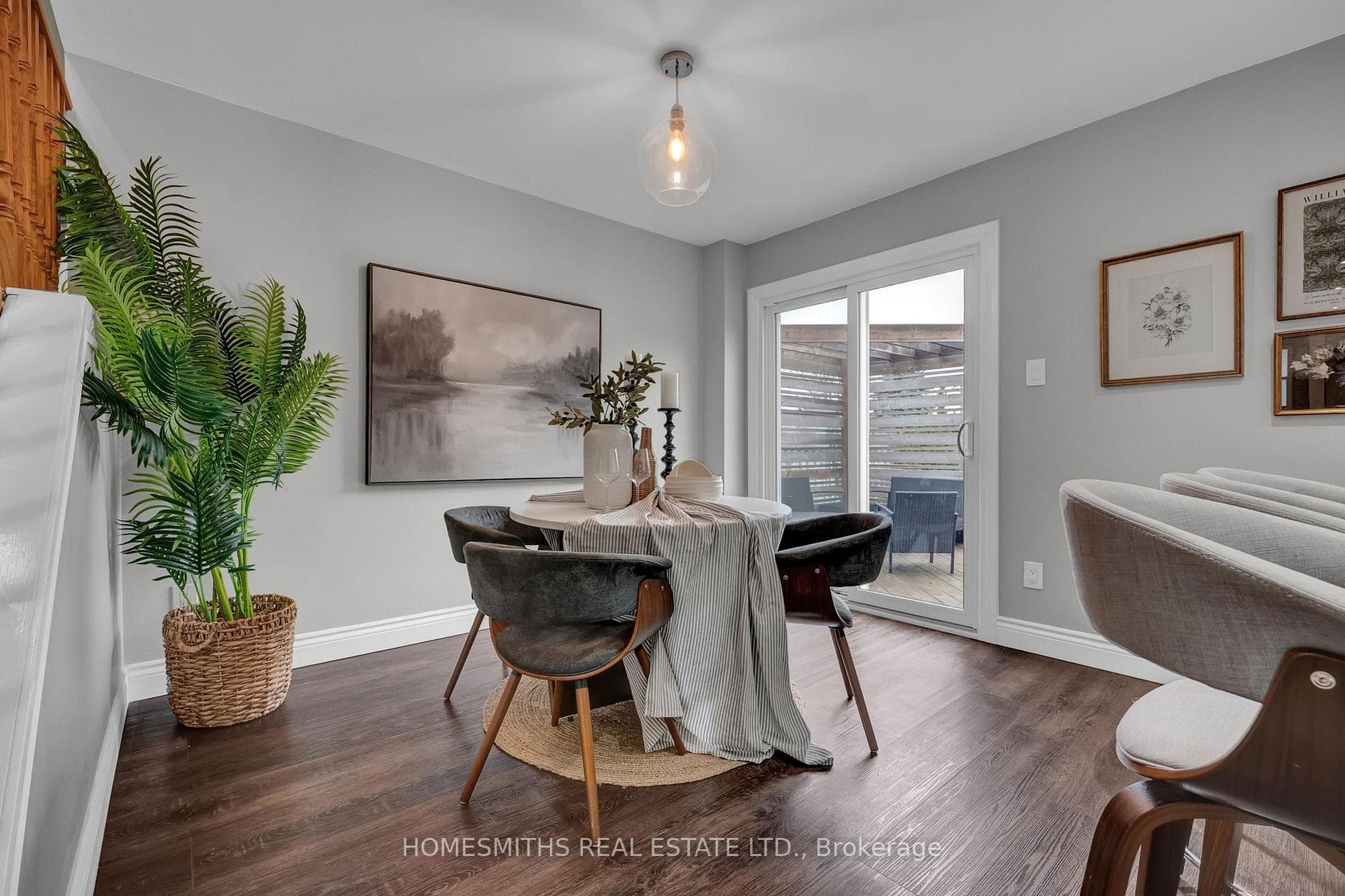 160 Andrew Street photo 19