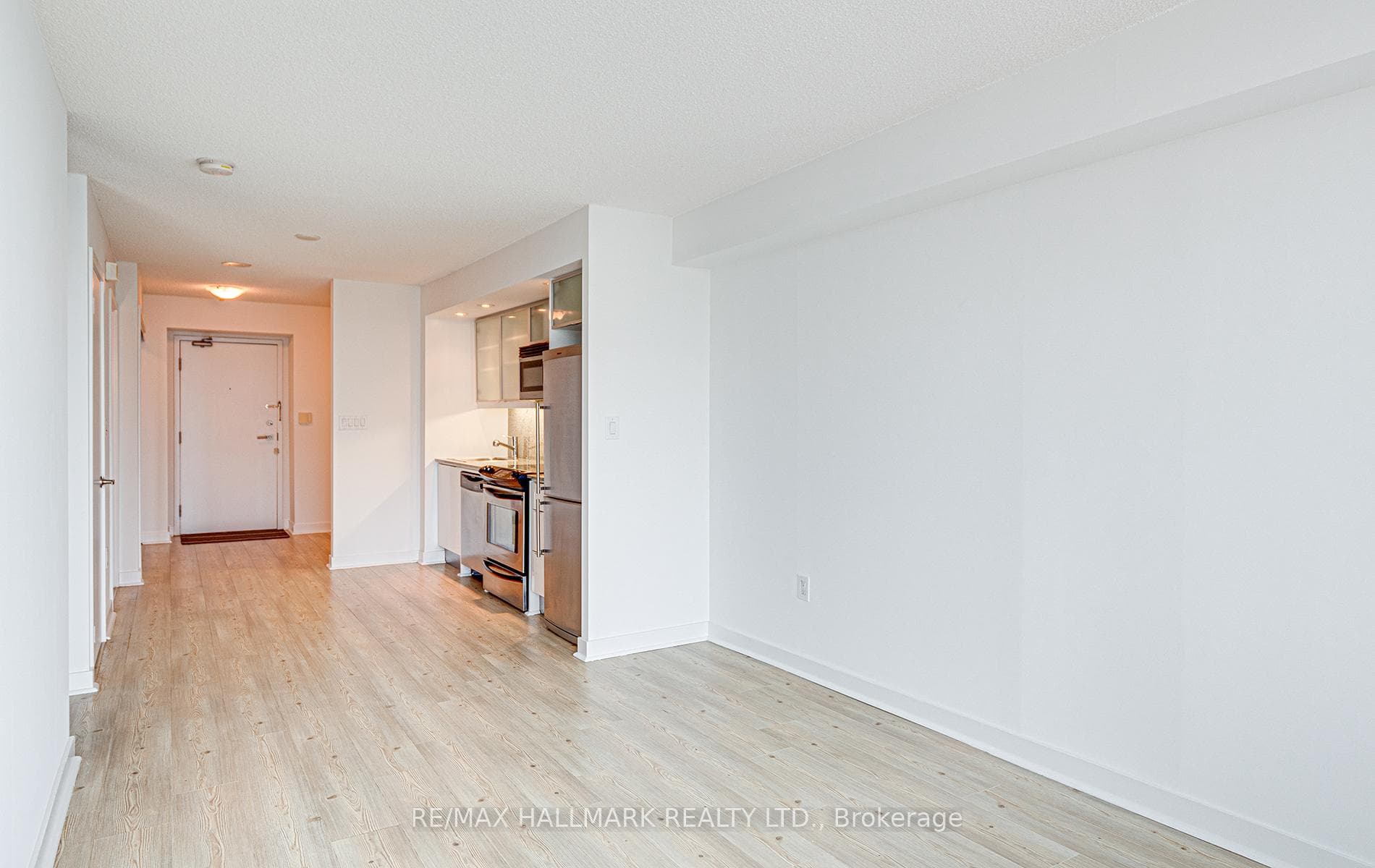 25 Telegram Mews Unit 4509 photo 2