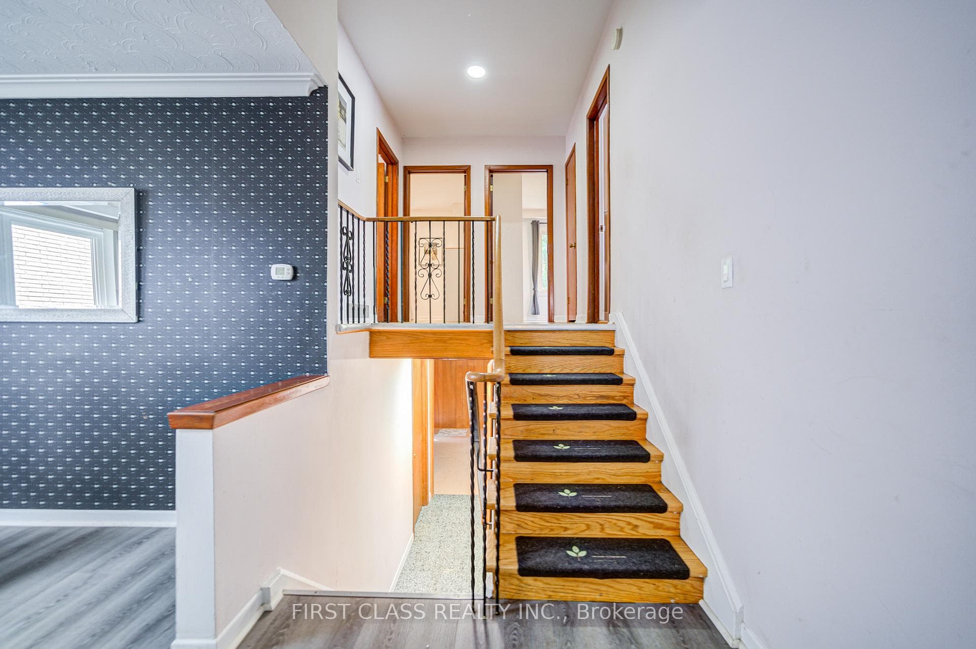 49 Mckee Avenue photo 14