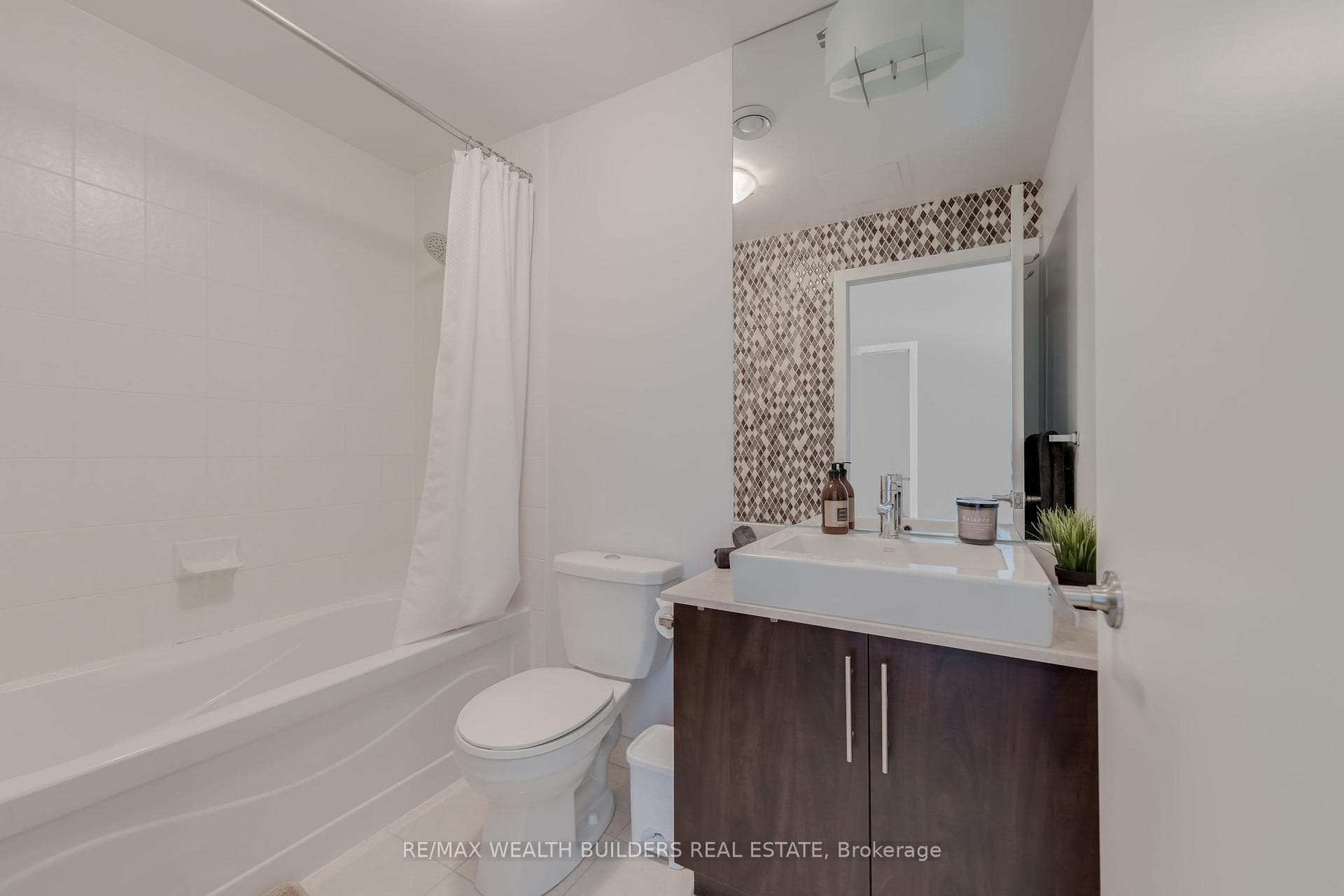 55 Bremner Boulevard Unit 2508 photo 10