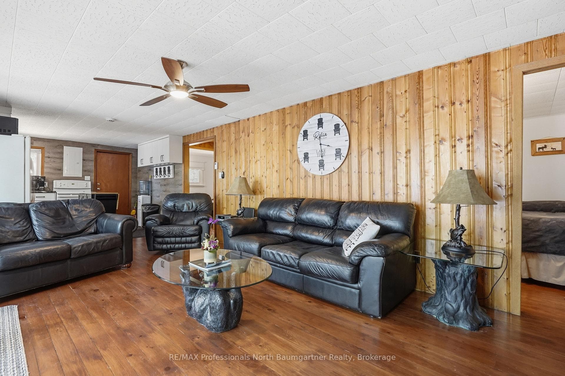 1111 Corylus Lane photo 11