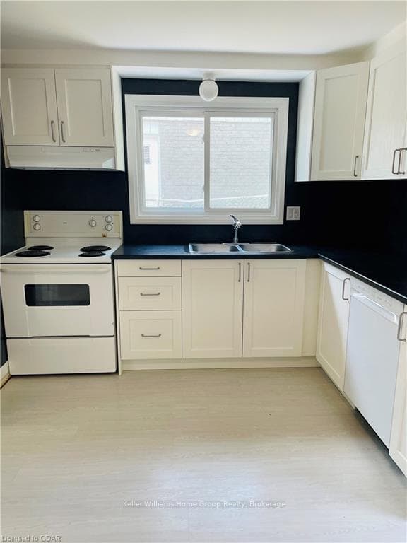 312 COLE Road Unit Upper photo 4