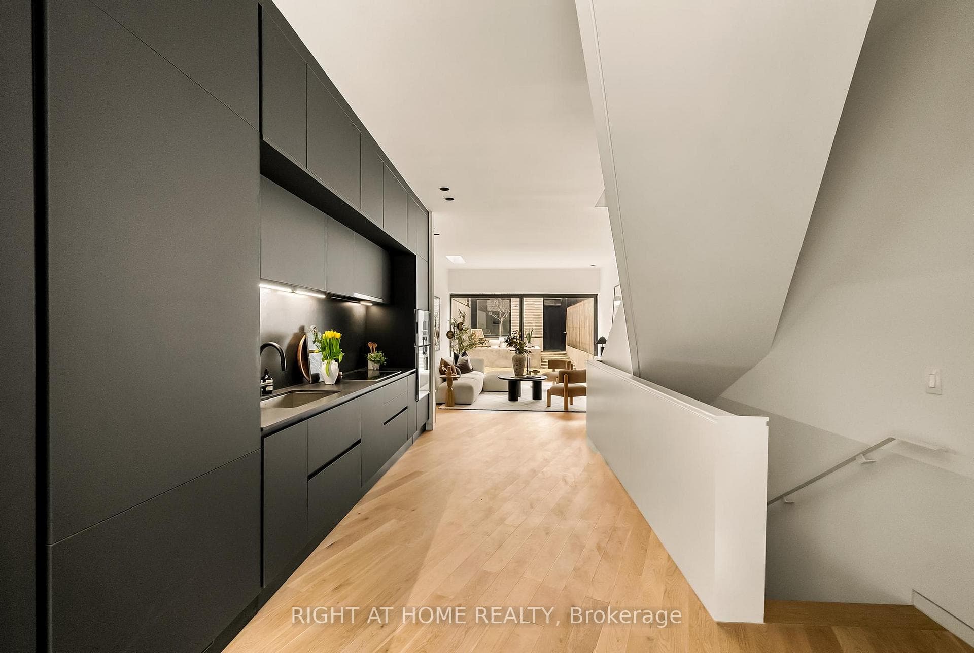 44 Foxley Street photo 5