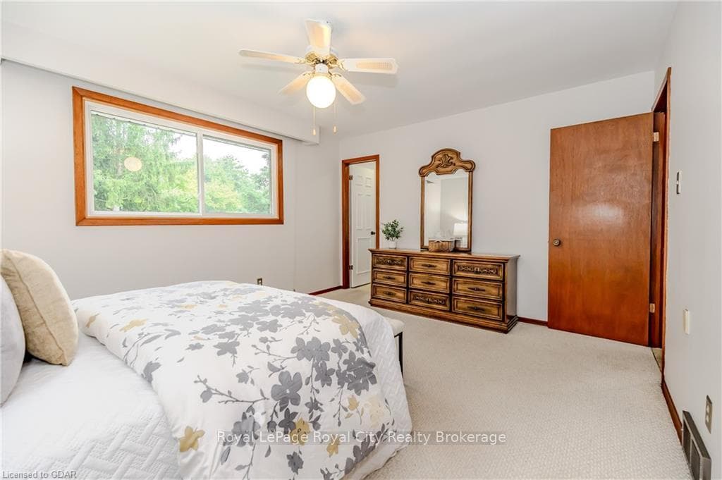 45 OAK Street photo 33