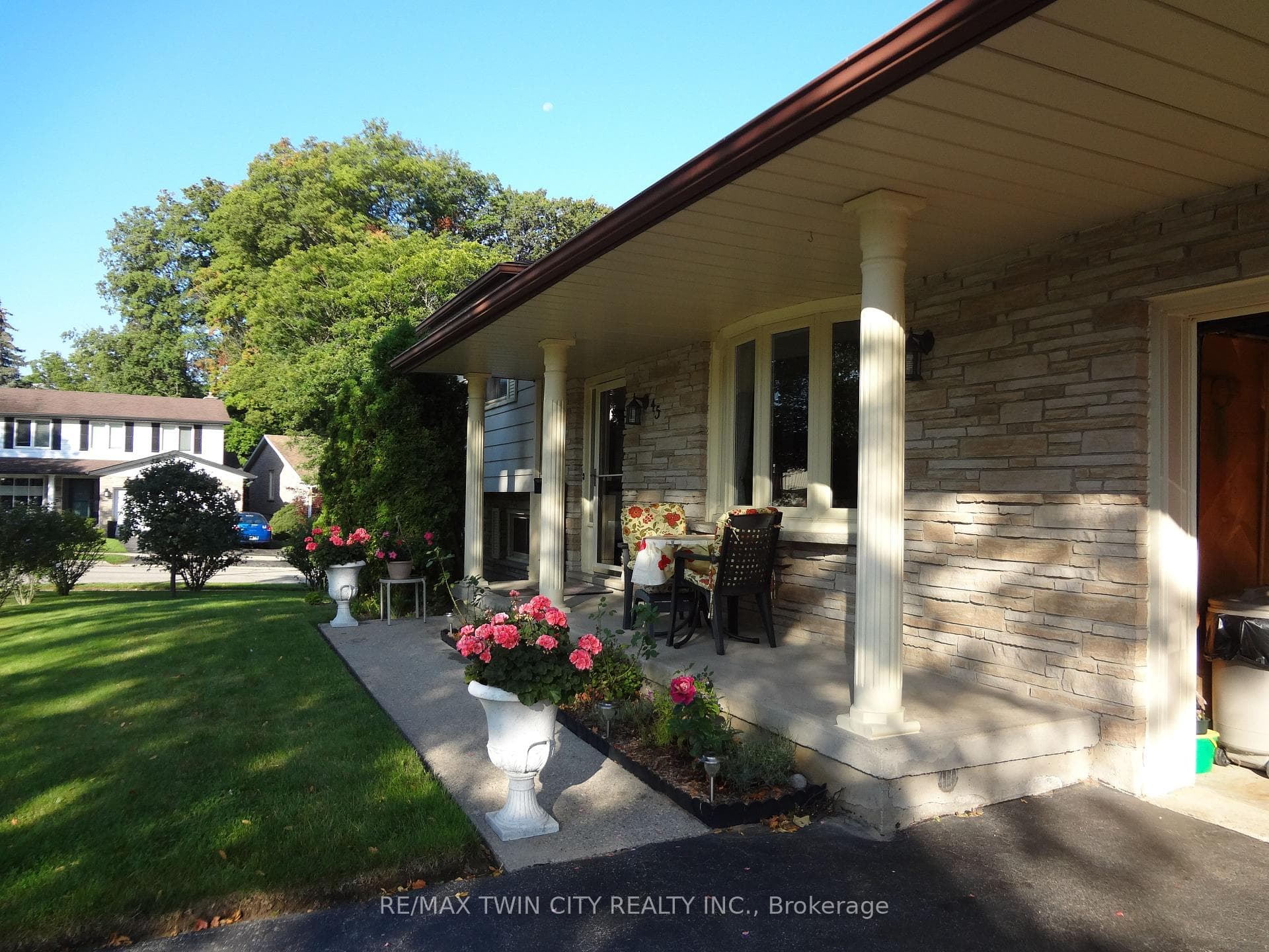 45 Nipigon Street photo 7