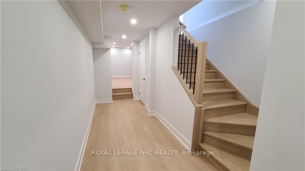 7384 SPLENDOUR Drive Unit Lower photo 3
