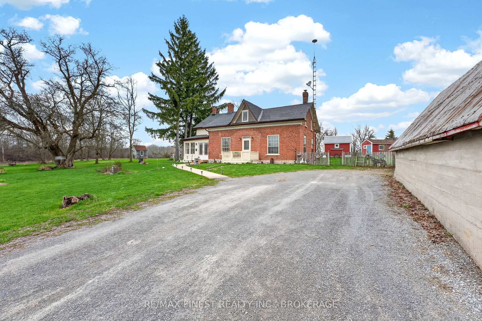 2173 Switzerville Road photo 4