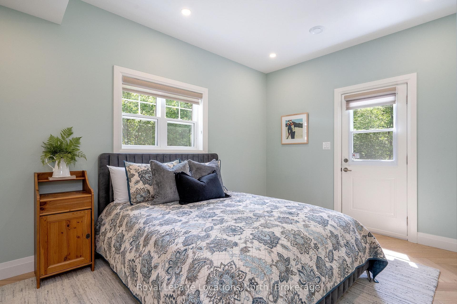 4 Woodview Drive photo 16