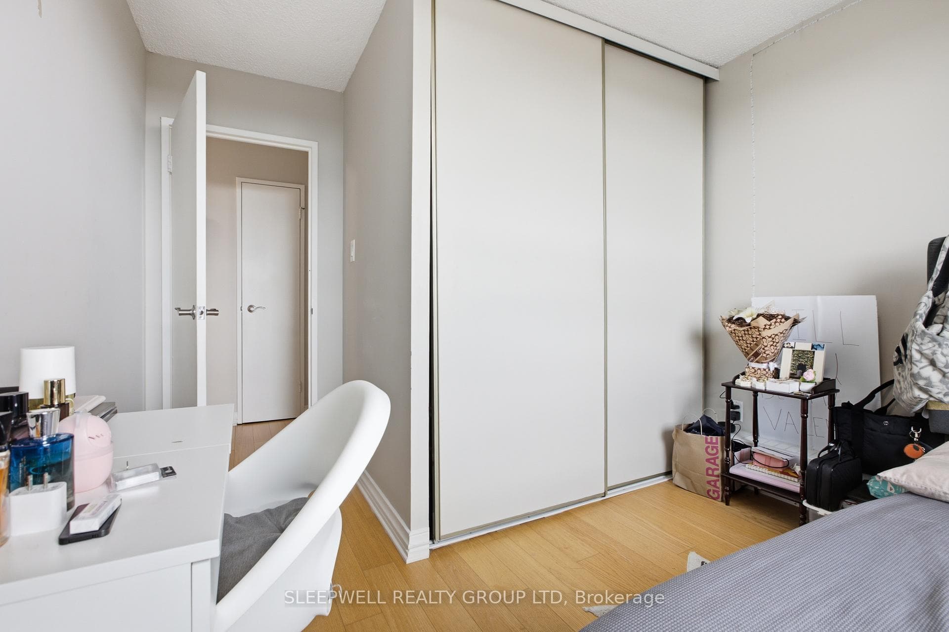 665 Bathgate Drive Unit 712 photo 22