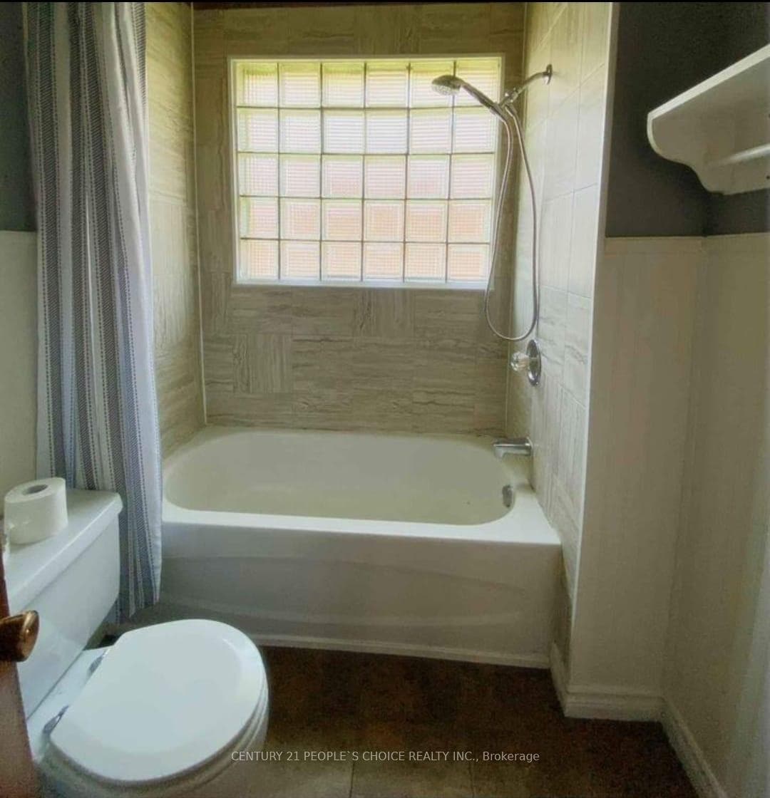 125 Franklin Avenue photo 24