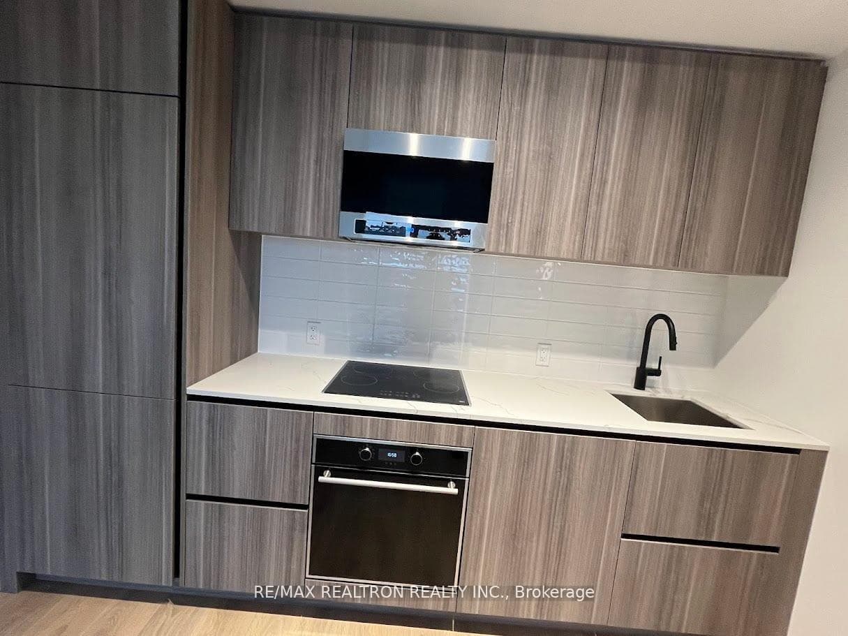 117 Broadway Avenue Unit 1709 photo 9