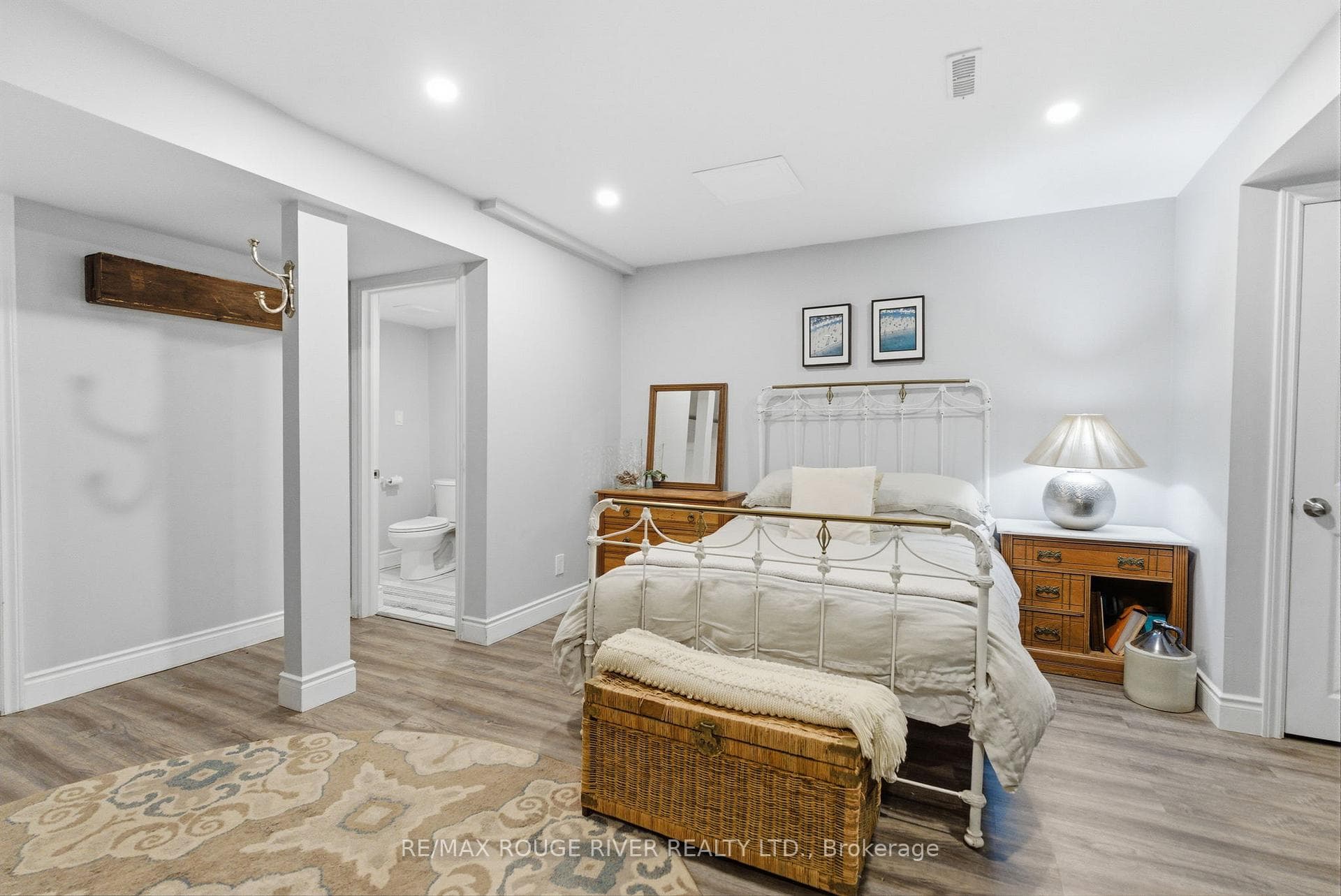 6 Edison Way photo 38