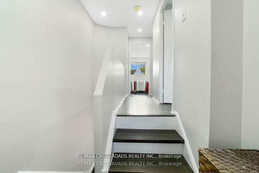 55 Collinsgrove Road Unit 299 photo 22