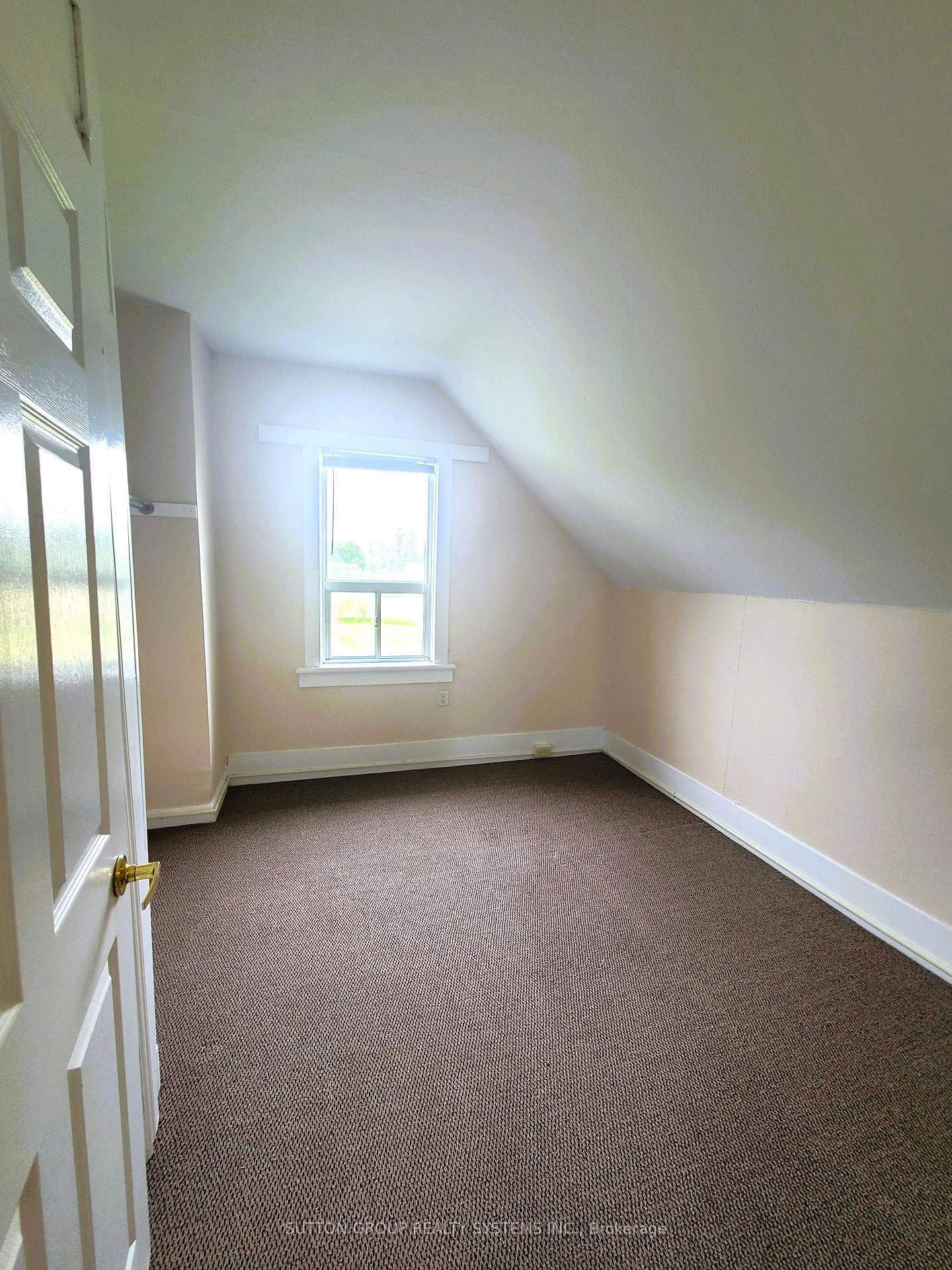 798 King Road photo 21
