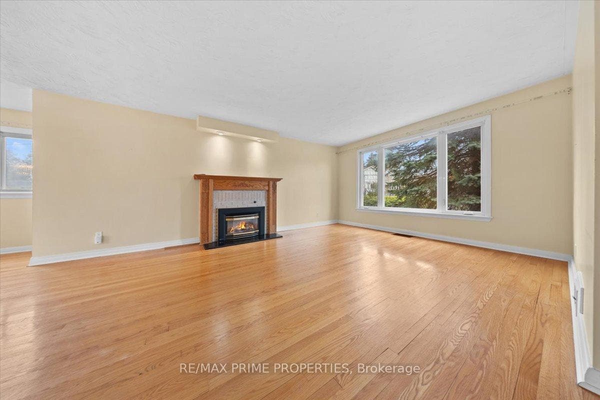 72 Crownhill Street photo 4