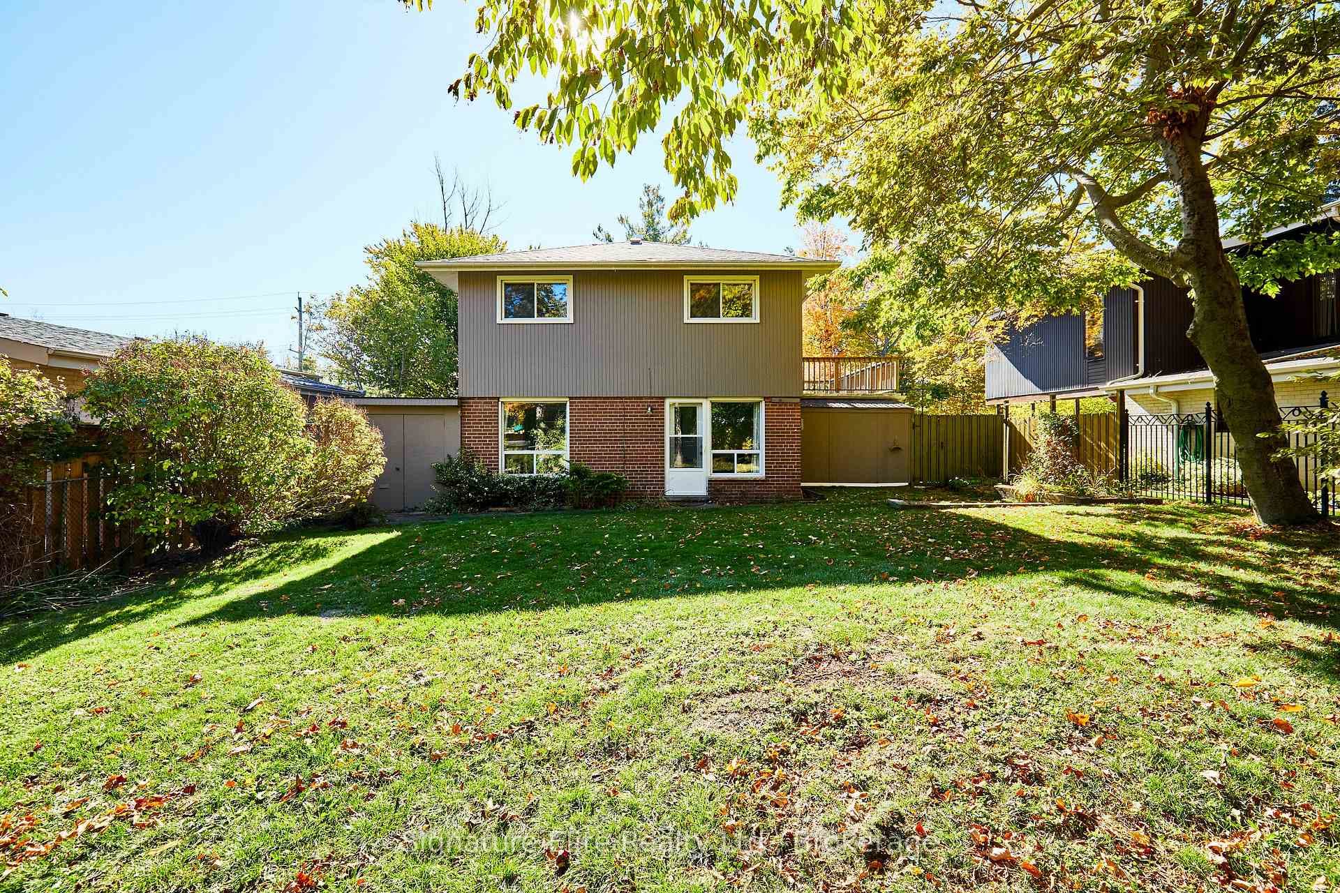 276 Guildwood Parkway photo 15