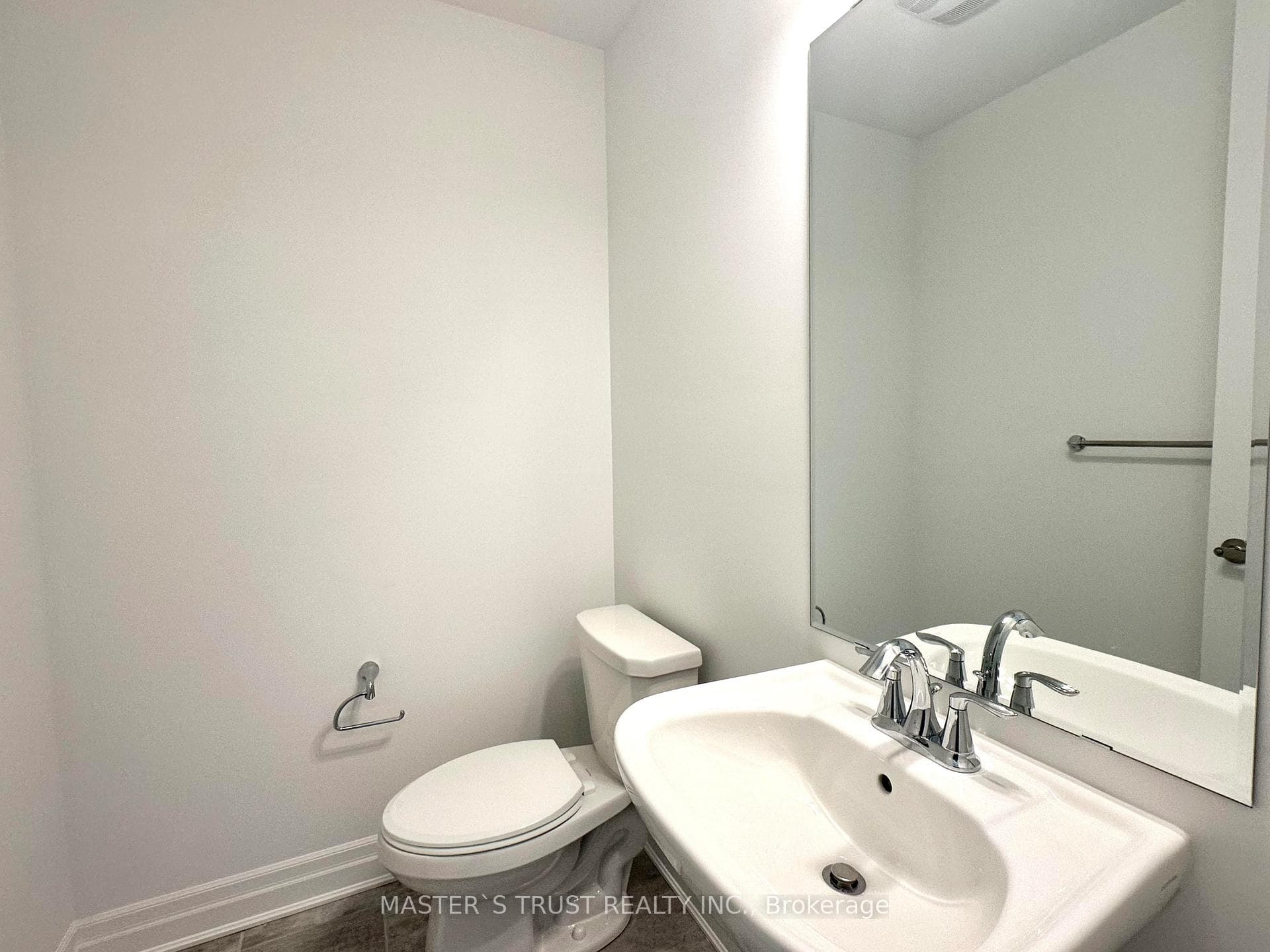 1405 William Halton Parkway photo 18