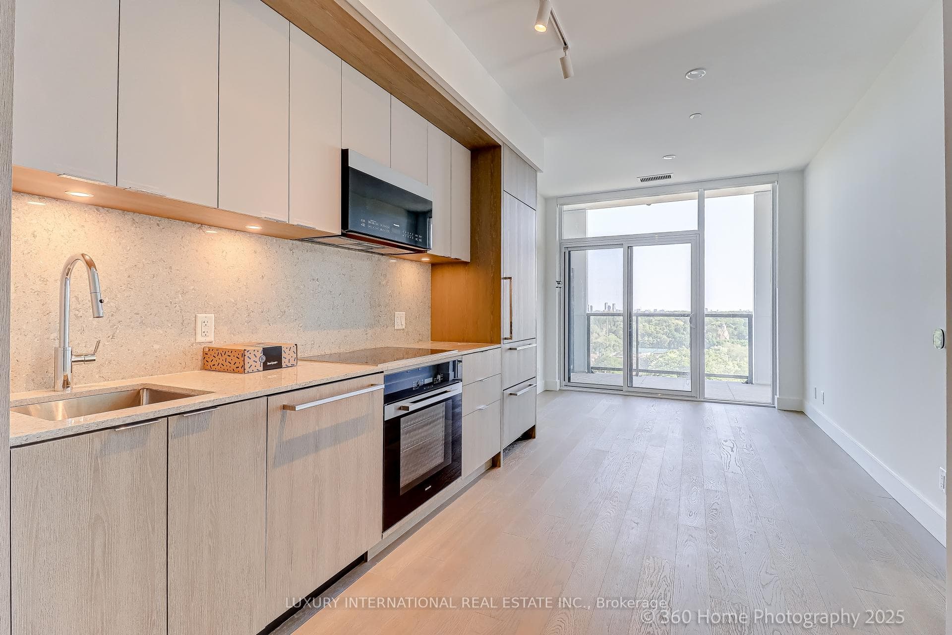 6 Greenbriar Road Unit 1010 photo 11