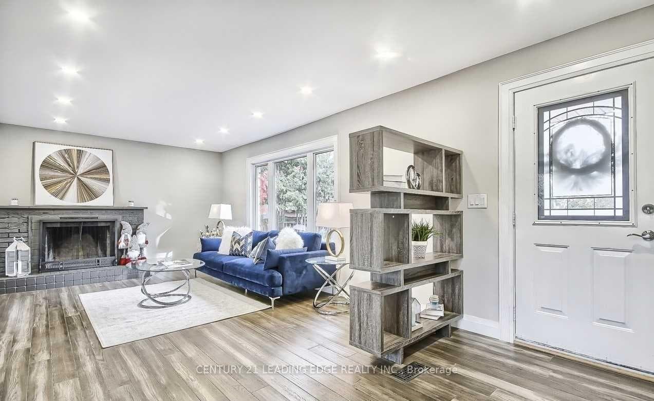 8 CAPTAIN ROLPH Boulevard photo 2