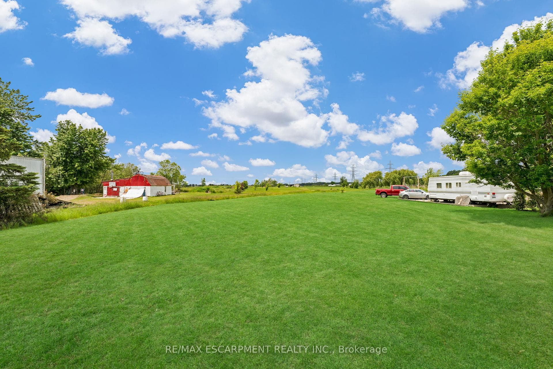2986 Grimsby Road photo 37