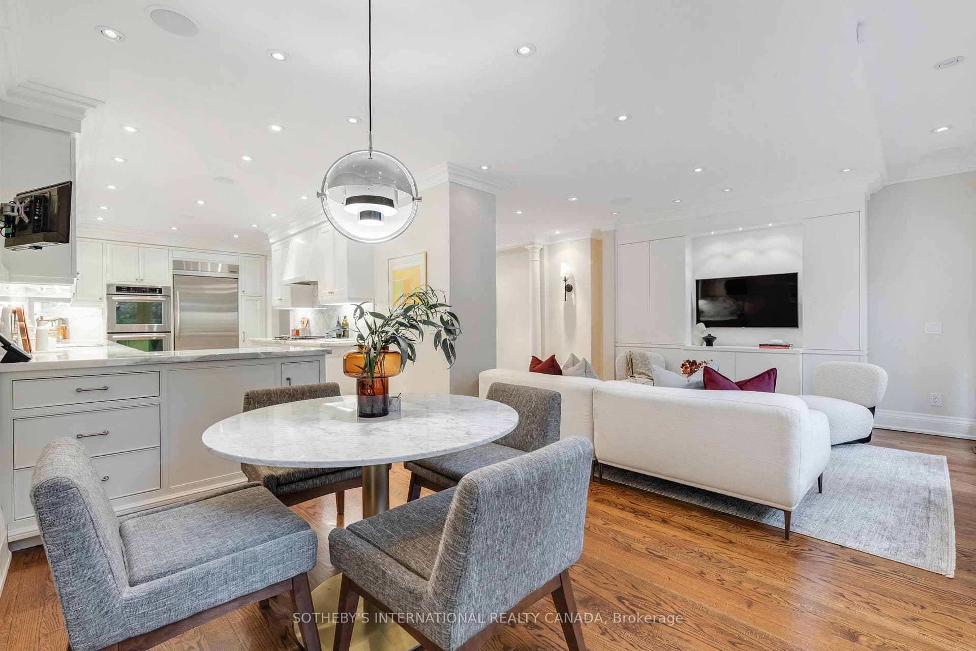103 Russell Hill Road photo 10