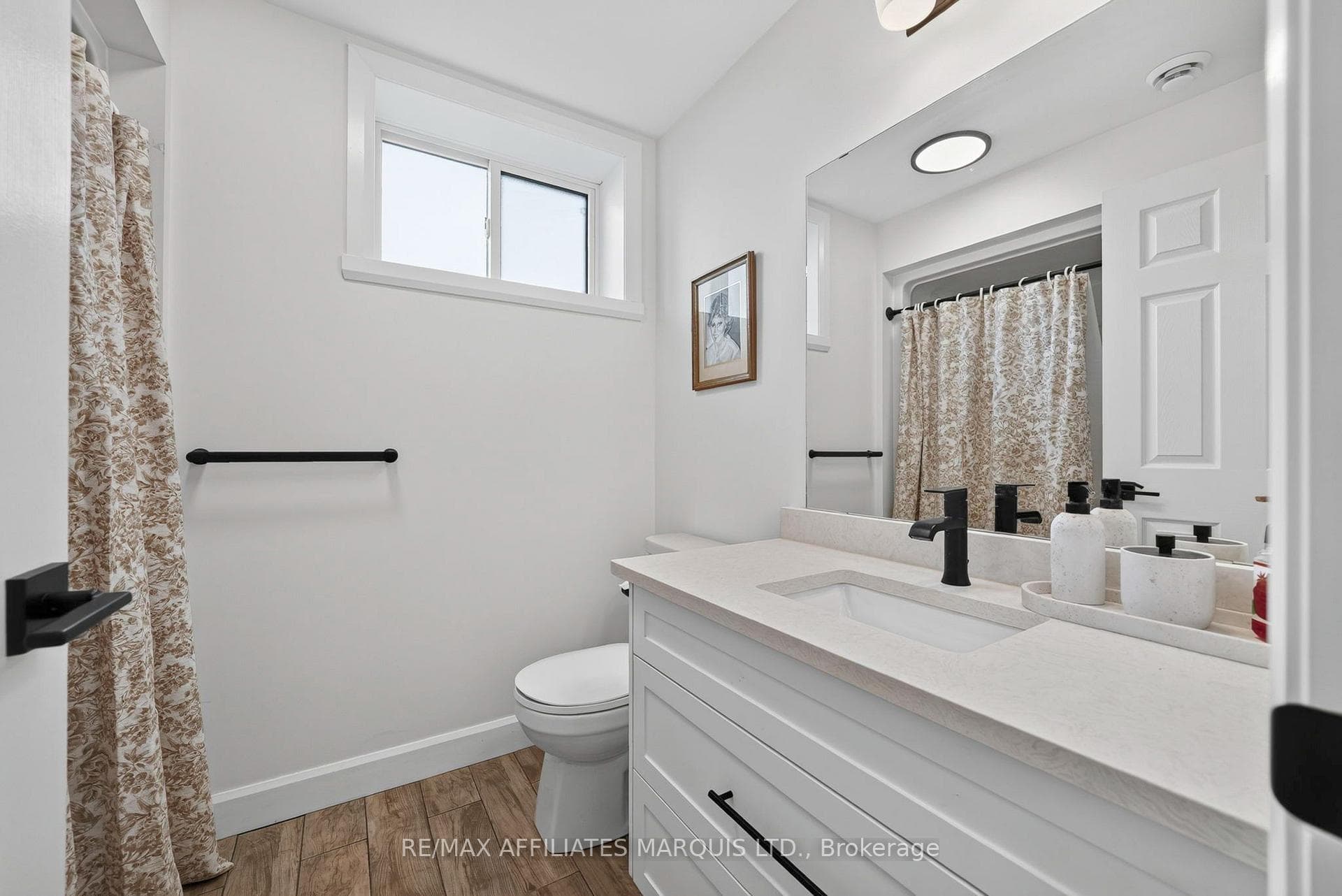 183 Emily Jade Crescent photo 27