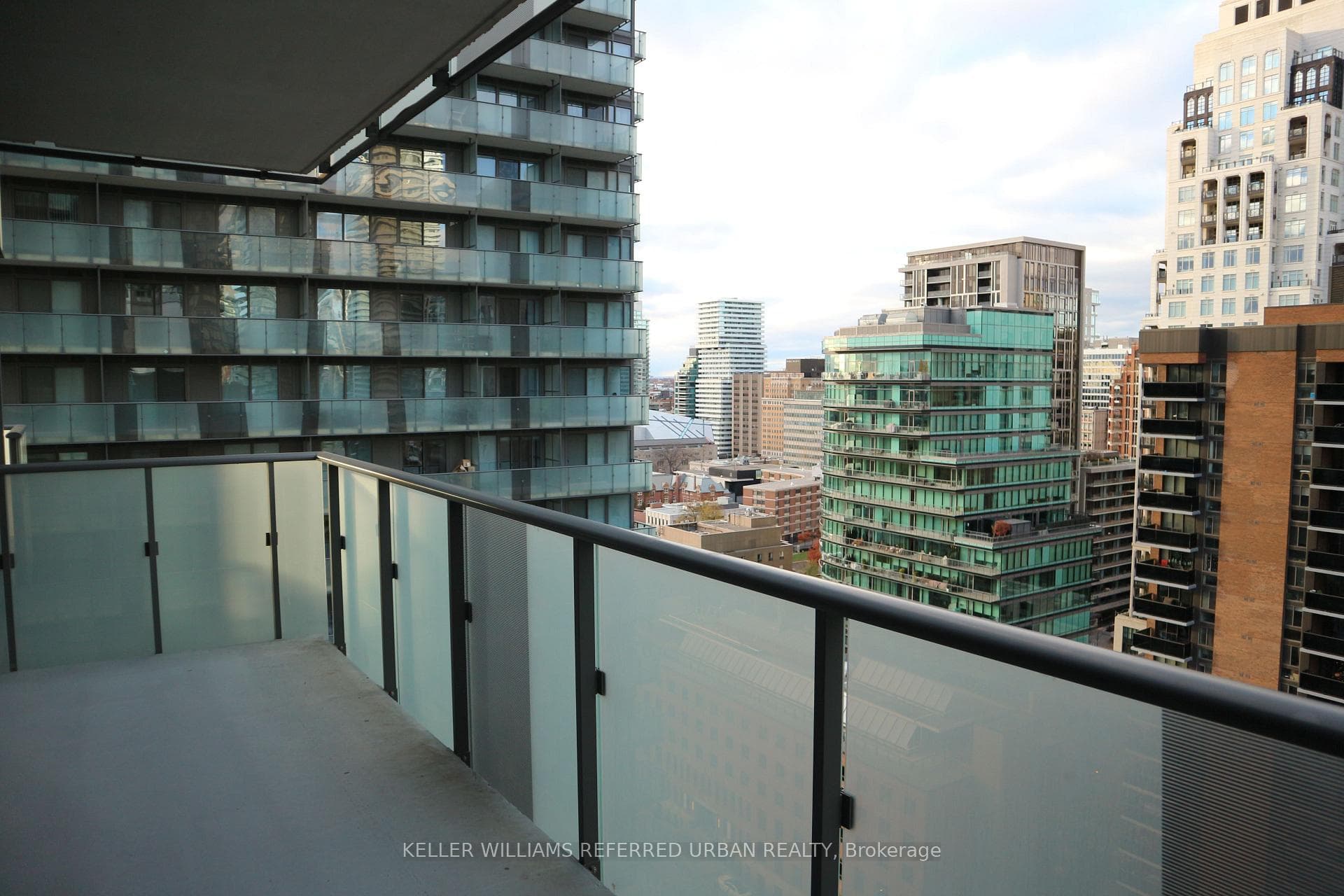 1080 Bay Street Unit 1808 photo 8