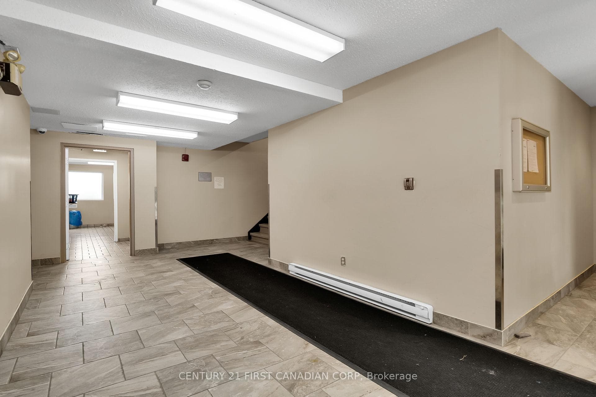 1447 Huron Street Unit 212 photo 3