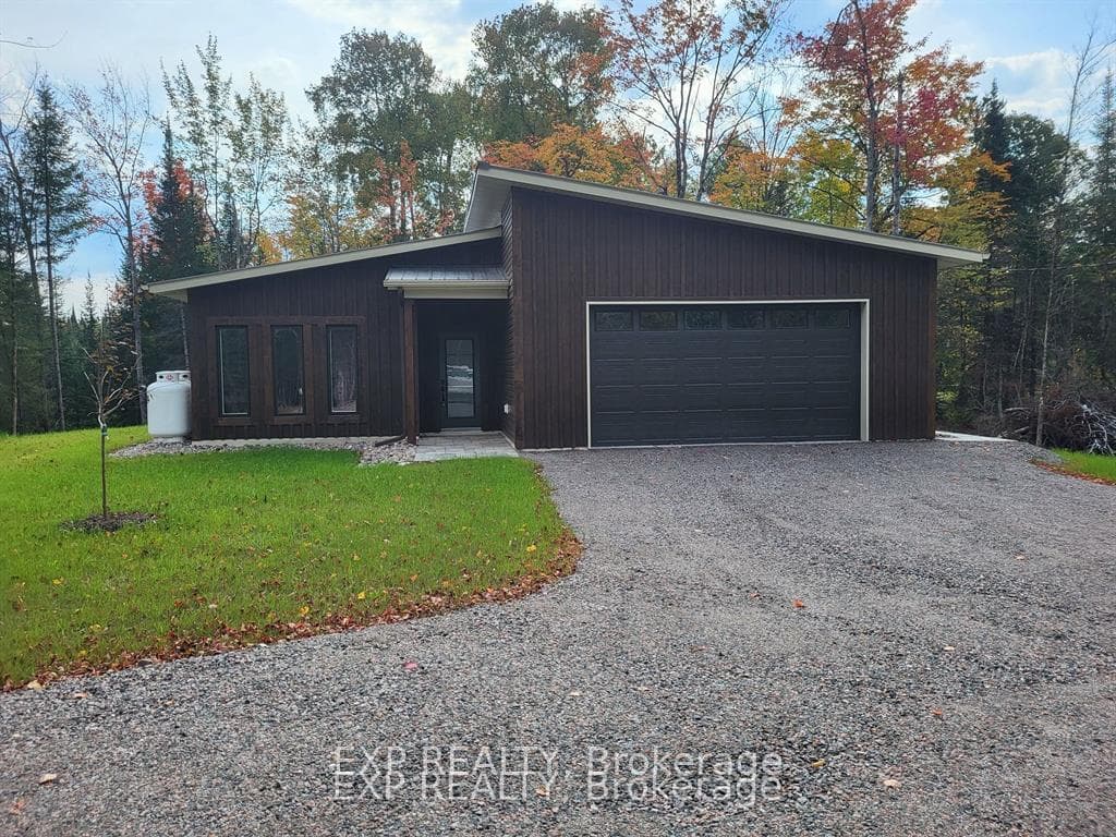 00 Calabogie Road photo 41