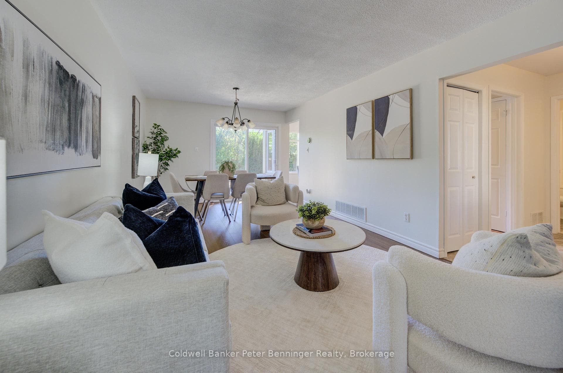 161 Satok Crescent photo 10