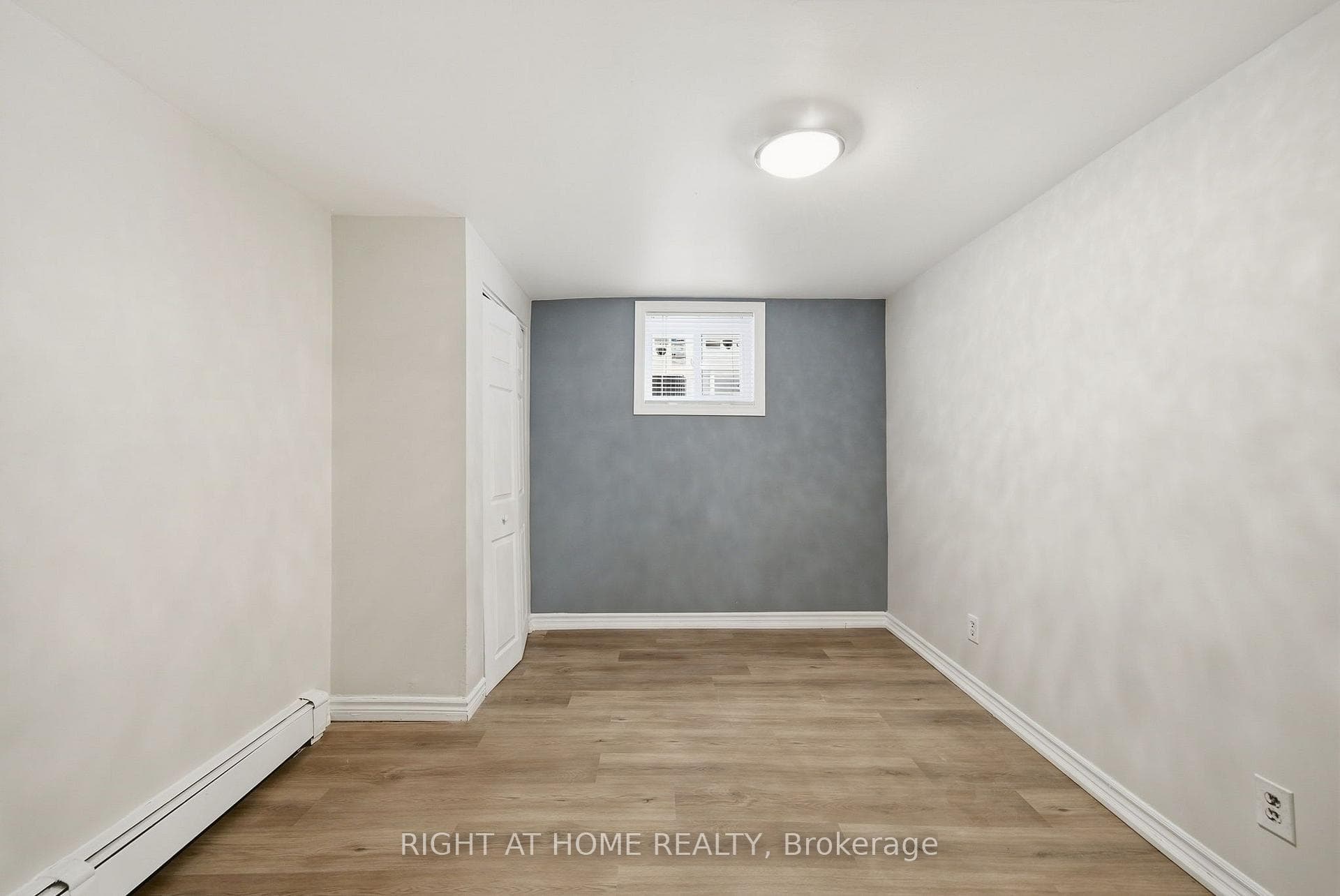 708 Carnegie Avenue photo 7