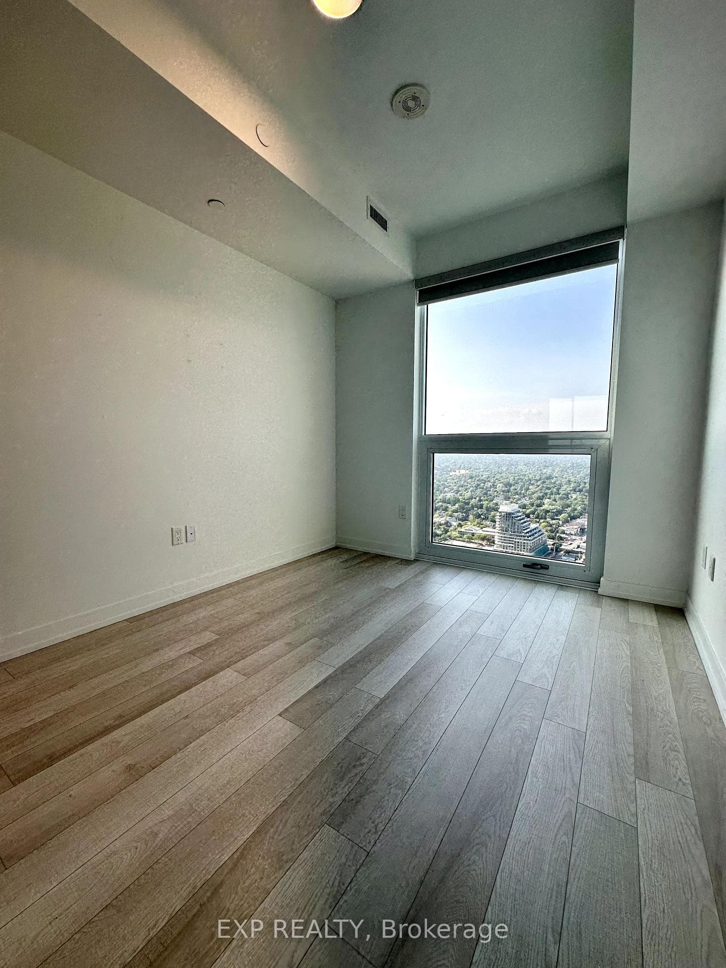 39 Roehampton Avenue Unit 4208 photo 3